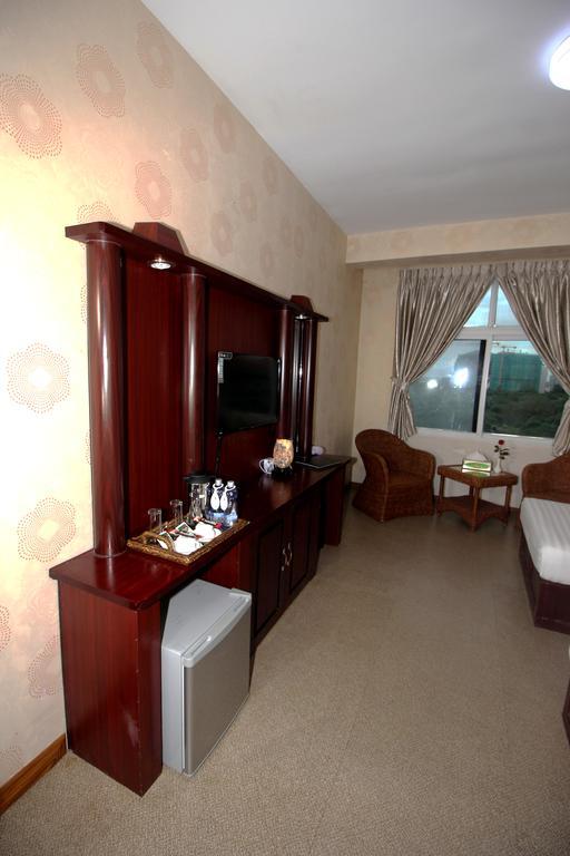 Diamond Crown Hotel Gyogon Zewnętrze zdjęcie