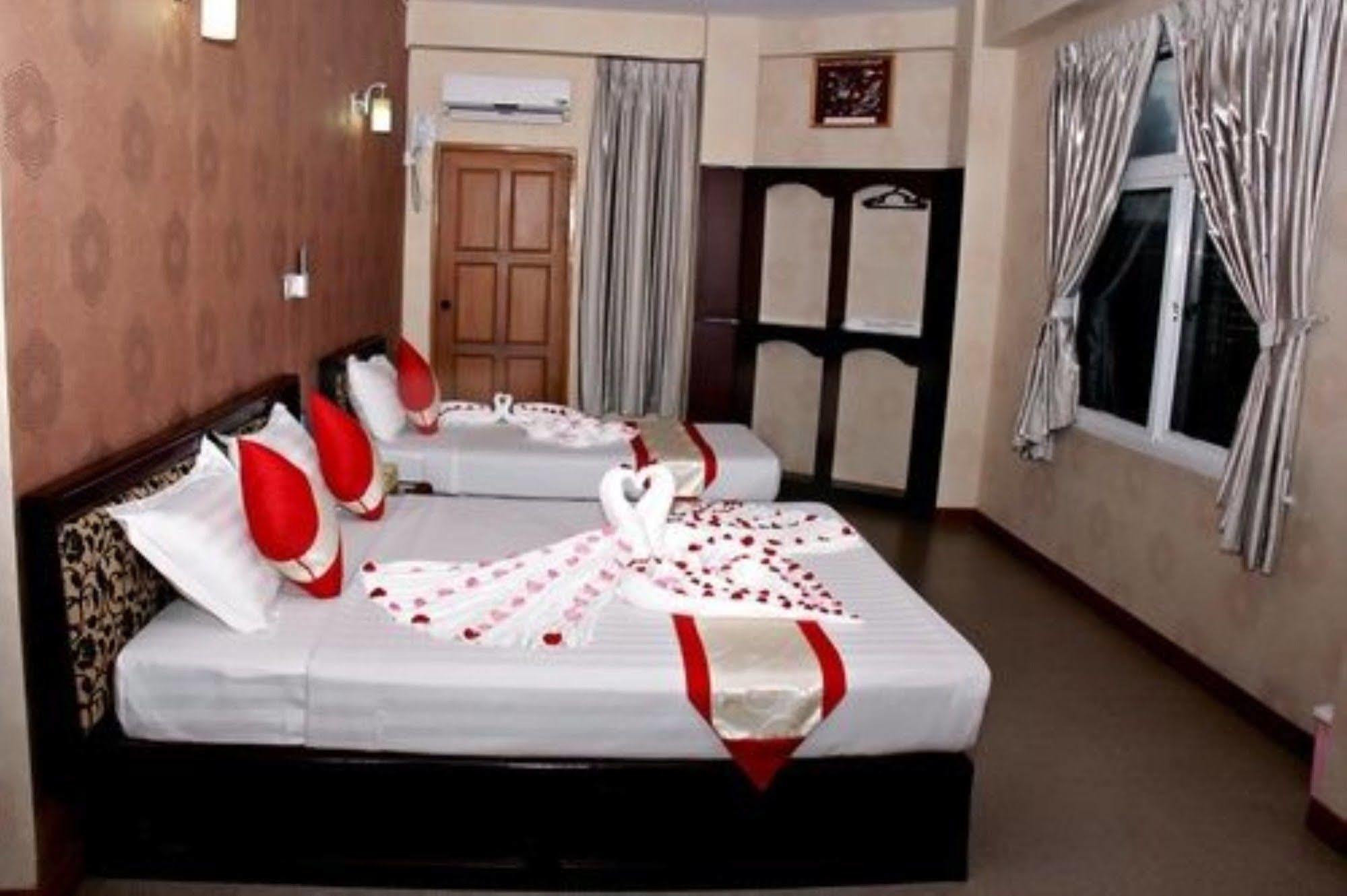 Diamond Crown Hotel Gyogon Zewnętrze zdjęcie