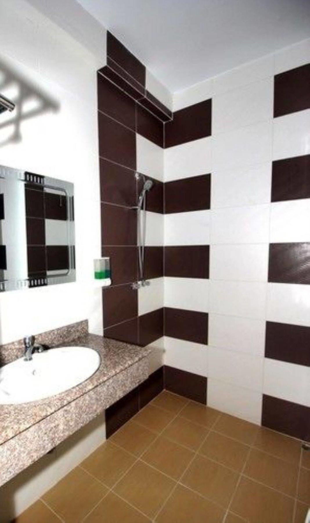 Diamond Crown Hotel Gyogon Zewnętrze zdjęcie