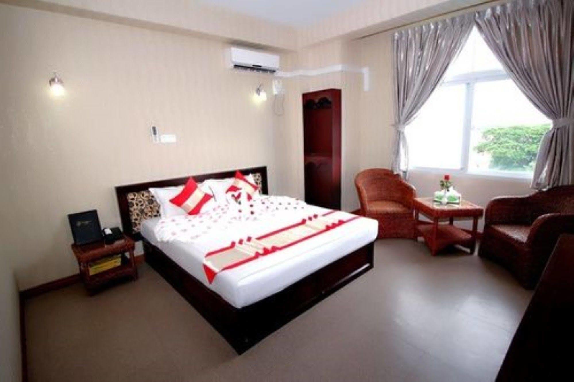 Diamond Crown Hotel Gyogon Zewnętrze zdjęcie