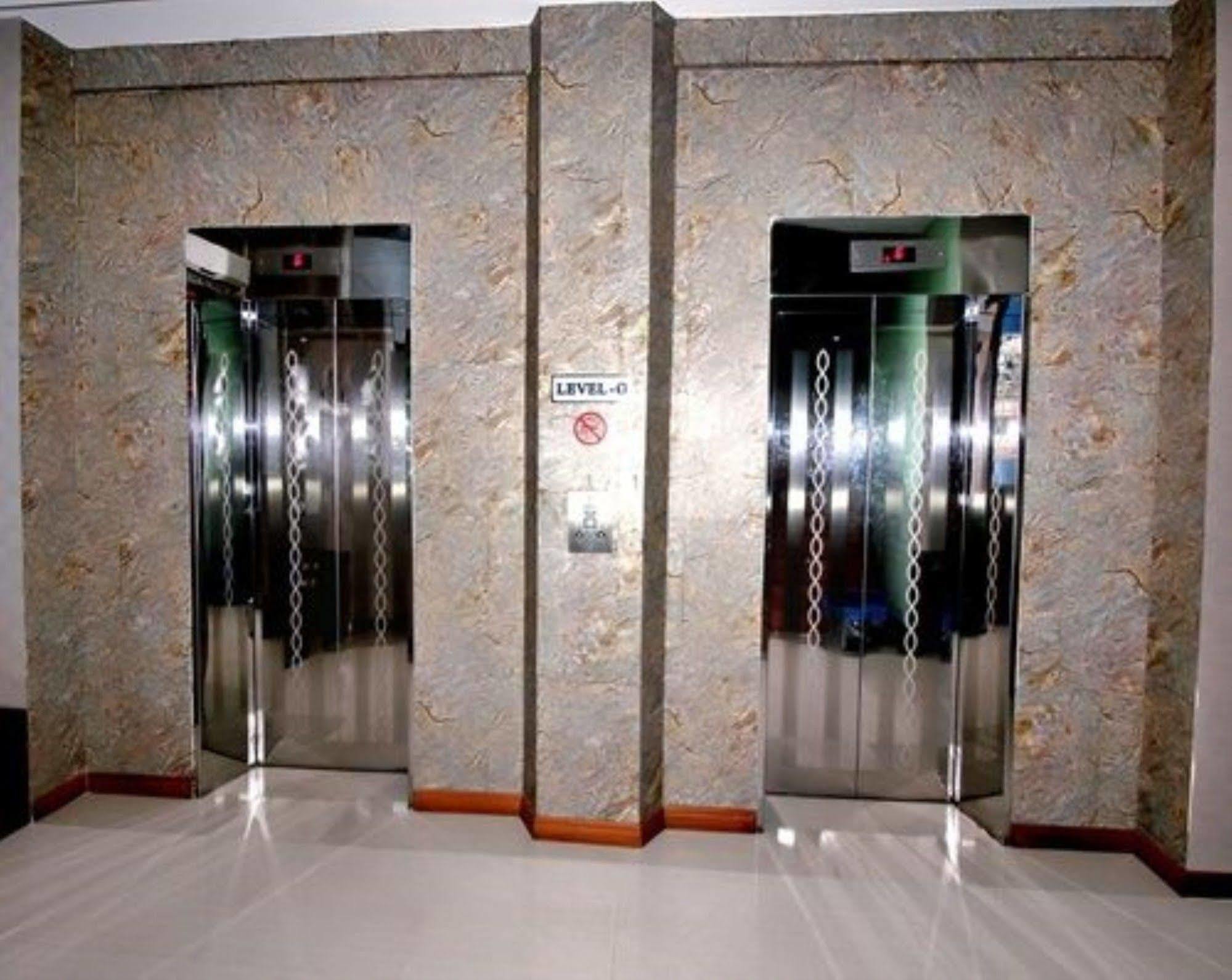 Diamond Crown Hotel Gyogon Zewnętrze zdjęcie